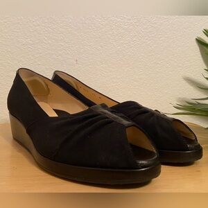 Y2K Taryn Rose Orthopedic Black Peep Toe Wedge Heels | Never Worn | US 10.5